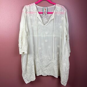 Johnny Was ivory embroidered 3/4 sleeve blouse tunic size large sheer